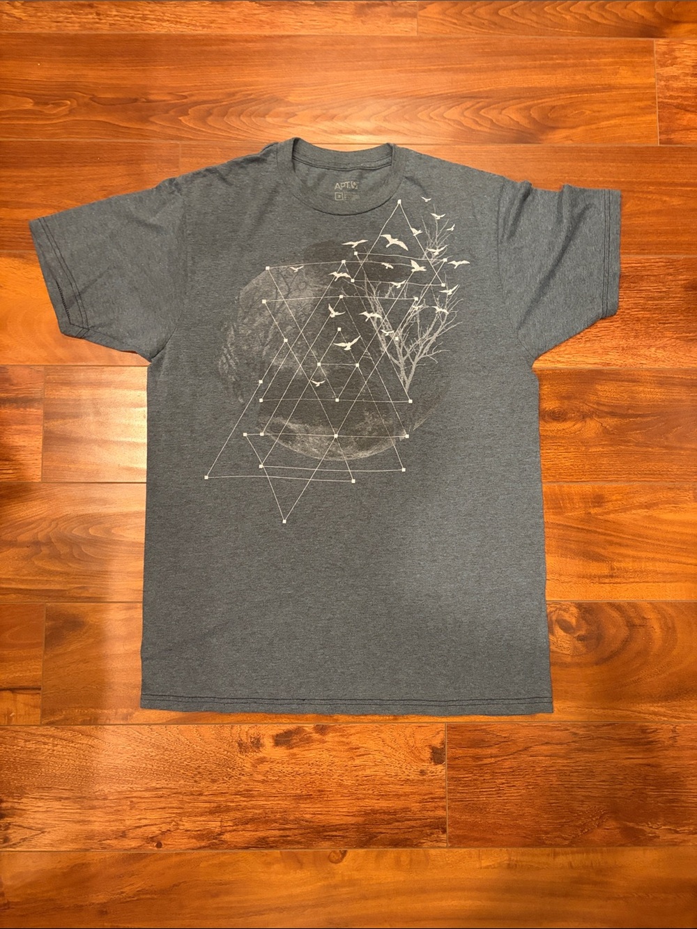 Apt 9 Graphic Crewneck T-Shirt in Heather Gray with Geometric Bird Print